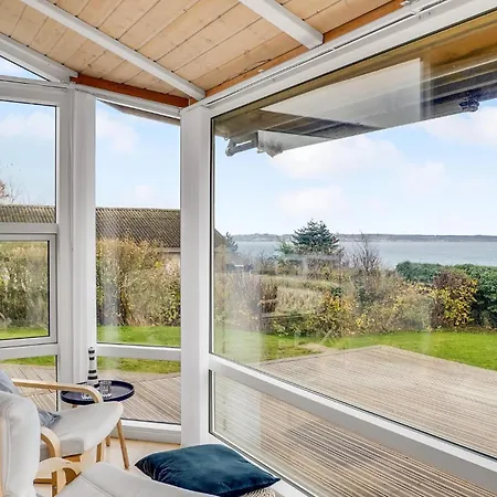 בית נופש Beautiful In With House Sea View